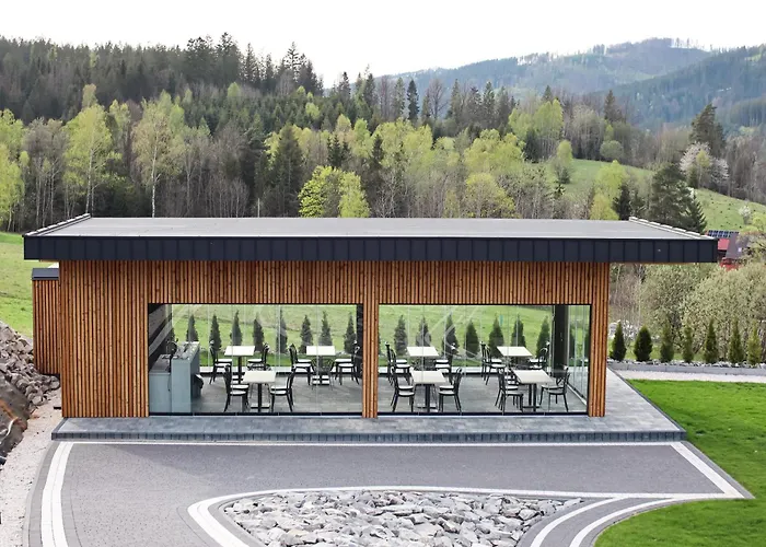 Swierkowa Osada * ايستينبا